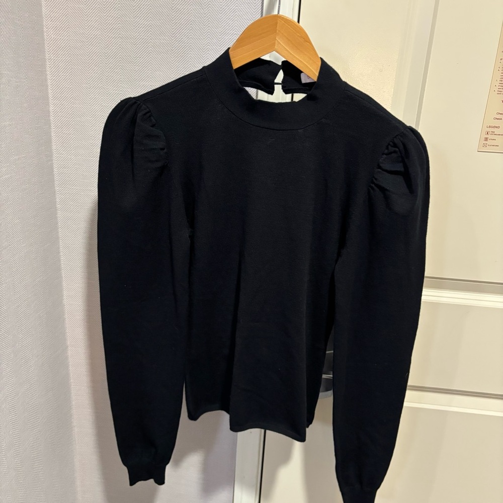 Shoe Dazzle Black Puff Sleeve Blouse